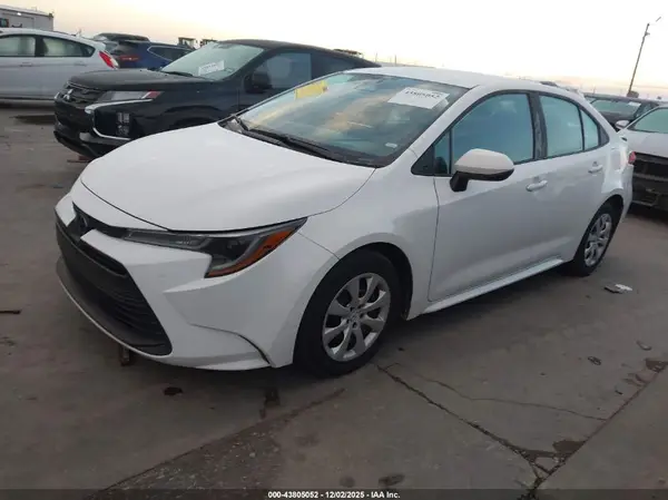 5YFB4MDEXRP176065 2024 TOYOTA COROLLA - Image 2