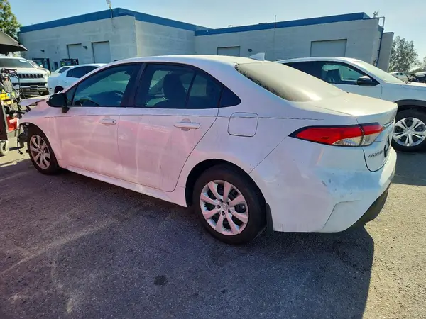 5YFB4MDEXRP186224 2024 TOYOTA COROLLA - Image 2
