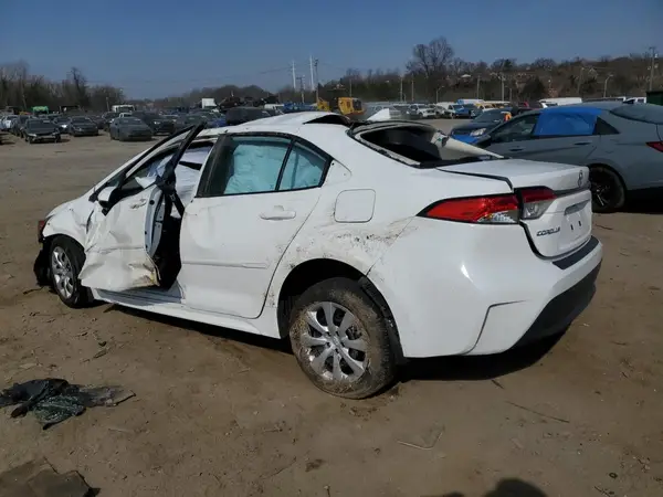 5YFB4MDEXRP201529 2024 TOYOTA COROLLA - Image 2