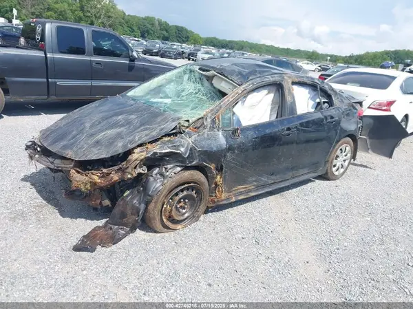 5YFB4MDEXRP218542 2024 TOYOTA COROLLA - Image 2