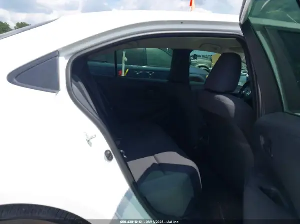 5YFB4MDEXRP225376 2024 TOYOTA COROLLA - Image 8