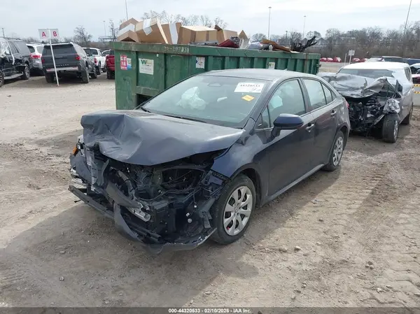 5YFB4MDEXRP226933 2024 TOYOTA COROLLA - Image 2