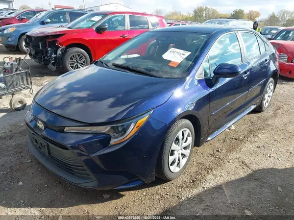 5YFB4MDEXSP239705 2025 TOYOTA COROLLA - Image 2