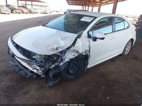 5YFB4MDEXSP244144 2025 TOYOTA COROLLA - Image 2
