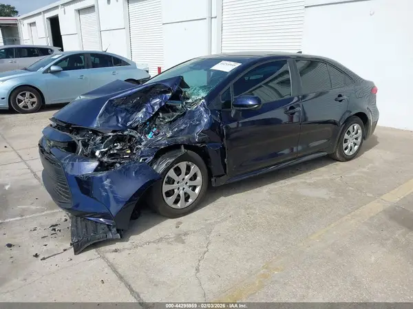 5YFB4MDEXSP247982 2025 TOYOTA COROLLA - Image 2