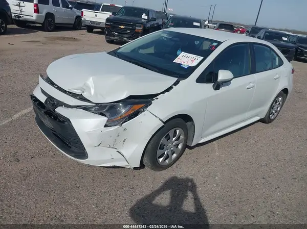 5YFB4MDEXSP259677 2025 TOYOTA COROLLA - Image 2