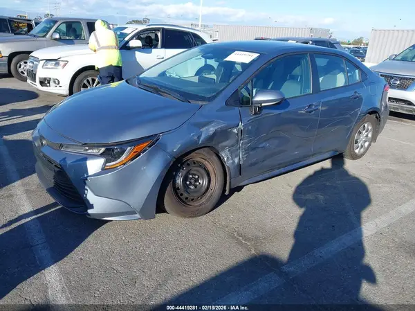 5YFB4MDEXSP294509 2025 TOYOTA COROLLA - Image 2