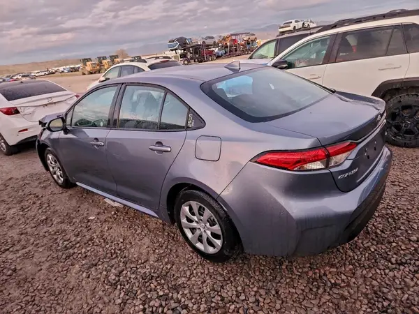 5YFB4MDEXSP300695 2025 TOYOTA COROLLA - Image 2