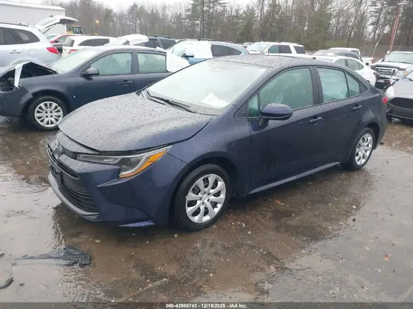 5YFB4MDEXSP303287 2025 TOYOTA COROLLA - Image 2
