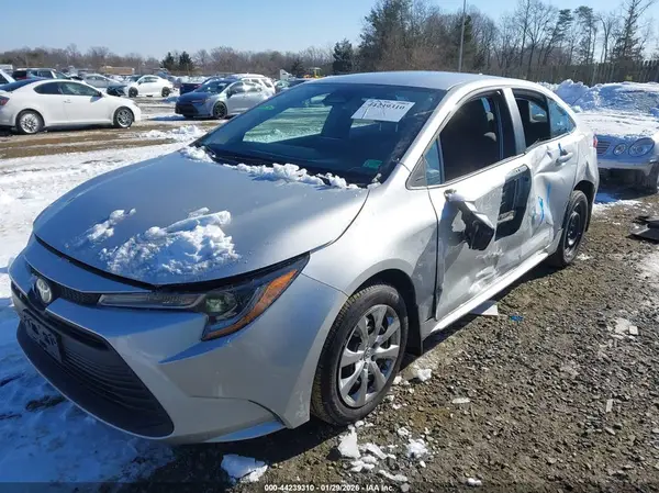 5YFB4MDEXSP304746 2025 TOYOTA COROLLA - Image 2