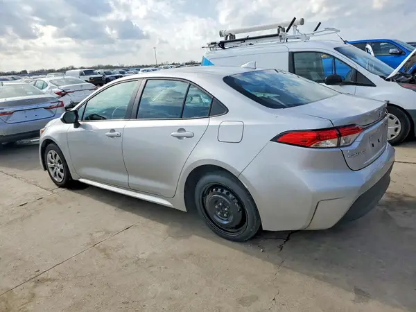 5YFB4MDEXSP306724 2025 TOYOTA COROLLA - Image 2