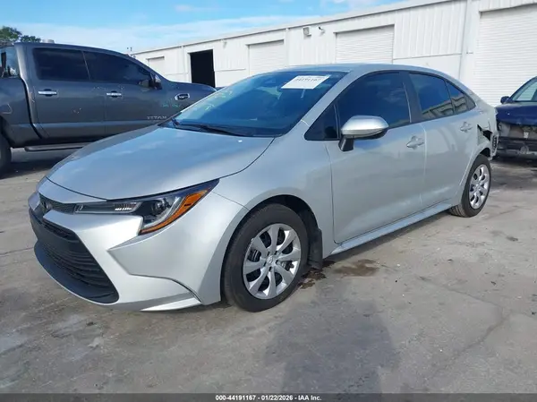 5YFB4MDEXSP314578 2025 TOYOTA COROLLA - Image 2