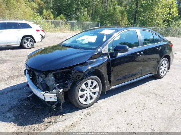 5YFB4MDEXSP318940 2025 TOYOTA COROLLA - Image 2