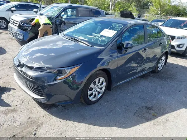 5YFB4MDEXSP352635 2025 TOYOTA COROLLA - Image 2