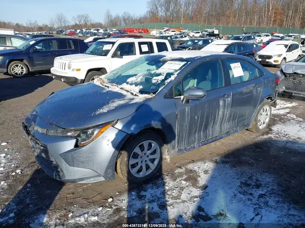 5YFB4MDEXSP352912 2025 TOYOTA COROLLA - Image 2