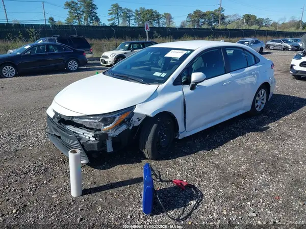 5YFB4MDEXSP356832 2025 TOYOTA COROLLA - Image 2