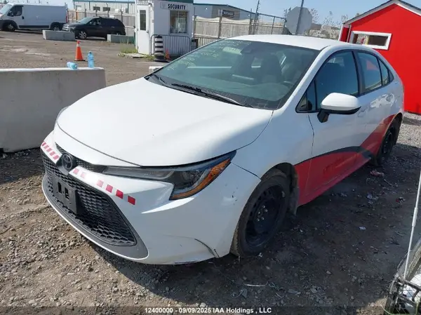 5YFBPMBE0MP147631 2021 TOYOTA COROLLA - Image 2