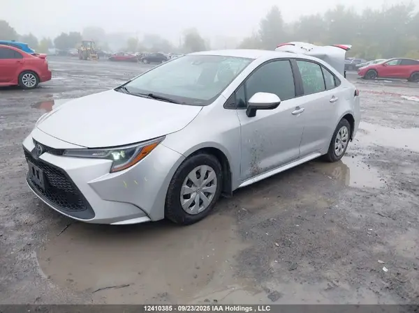 5YFBPMBE0NP312272 2022 TOYOTA COROLLA - Image 2