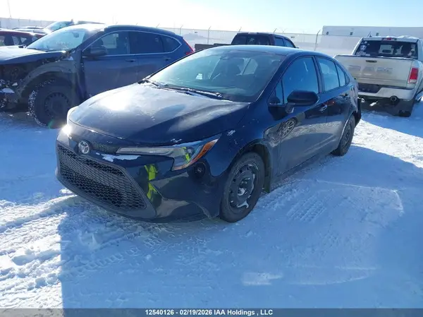 5YFBPMBE0NP338712 2022 TOYOTA COROLLA - Image 2