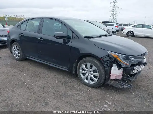 5YFBPMBE0NP349399 2022 TOYOTA COROLLA - Image 1