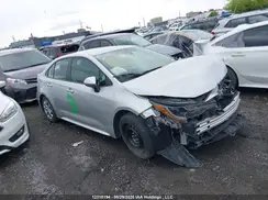 5YFBPMBE0NP370687 2022 TOYOTA COROLLA