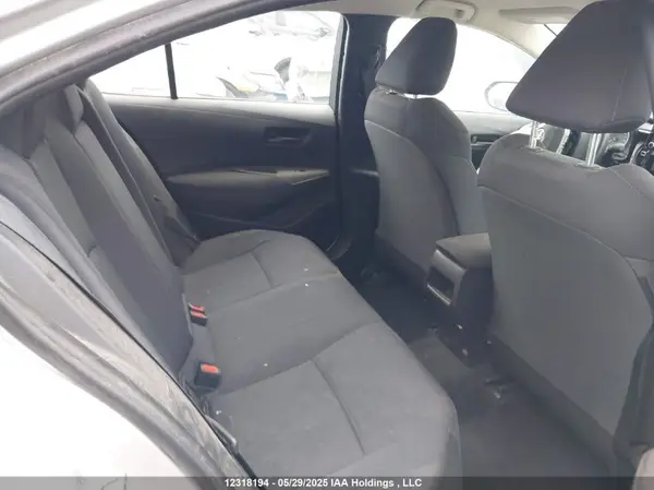 5YFBPMBE0NP370687 2022 TOYOTA COROLLA - Image 8