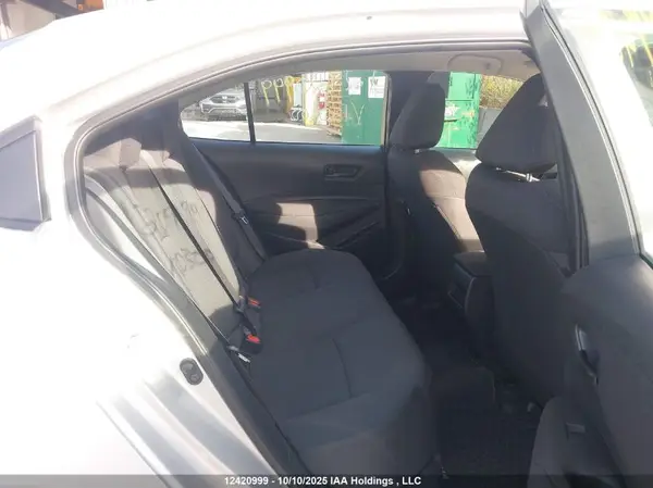 5YFBPMBE0NP380300 2022 TOYOTA COROLLA - Image 8