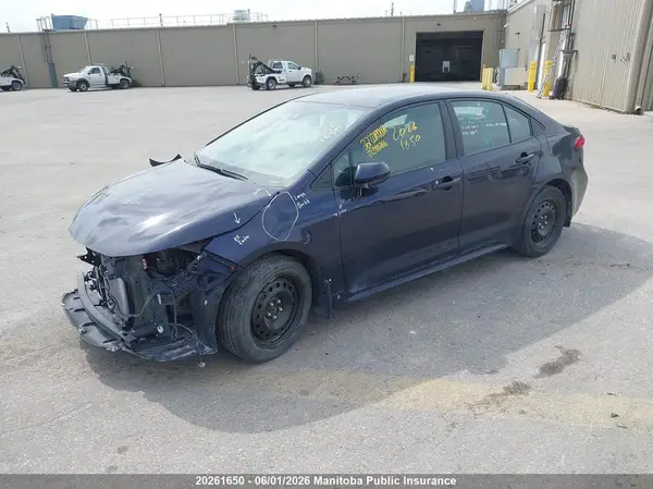 5YFBPMBE0NP388266 2022 TOYOTA COROLLA - Image 2