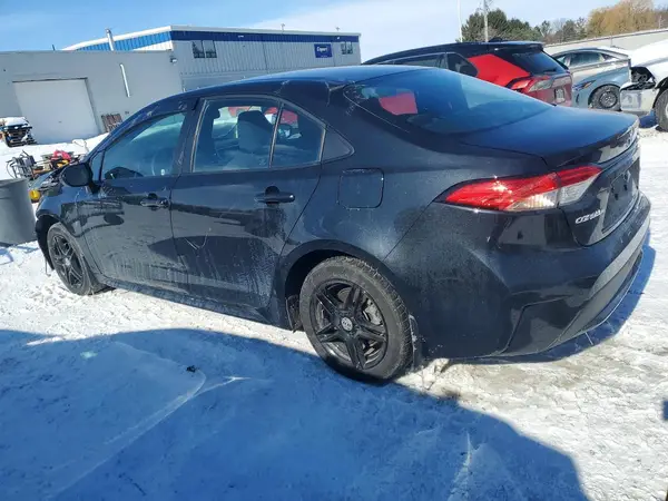 5YFBPMBE1NP285602 2022 TOYOTA COROLLA - Image 2
