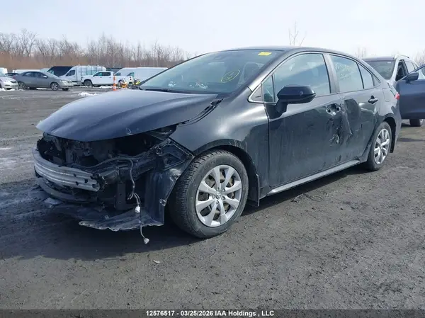 5YFBPMBE1NP352537 2022 TOYOTA COROLLA - Image 2