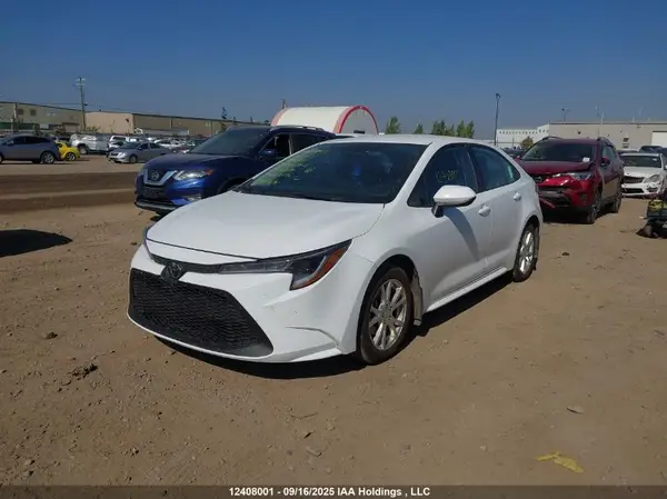 5YFBPMBE2MP238609 2021 TOYOTA COROLLA - Image 2