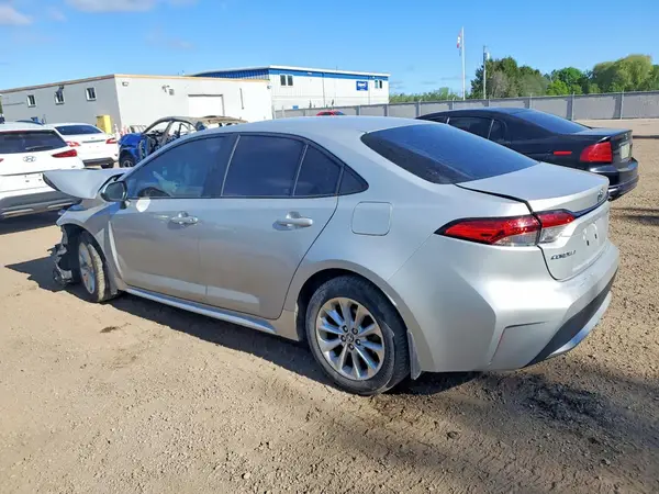 5YFBPMBE2NP307168 2022 TOYOTA COROLLA - Image 2