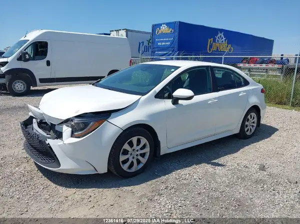 5YFBPMBE2NP315139 2022 TOYOTA COROLLA - Image 2