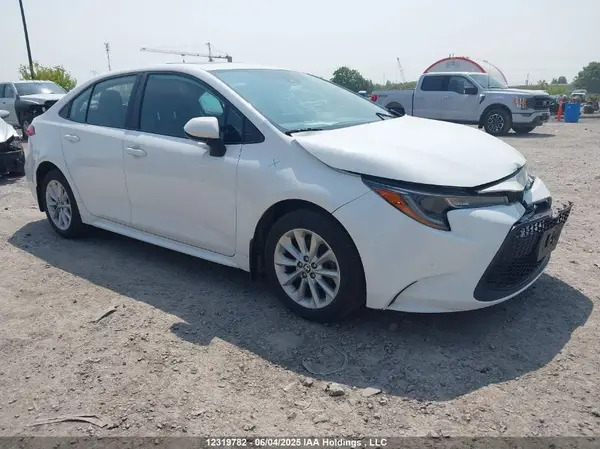5YFBPMBE2NP342390 2022 TOYOTA COROLLA - Image 1