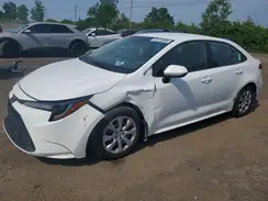 5YFBPMBE2NP349016 2022 TOYOTA COROLLA