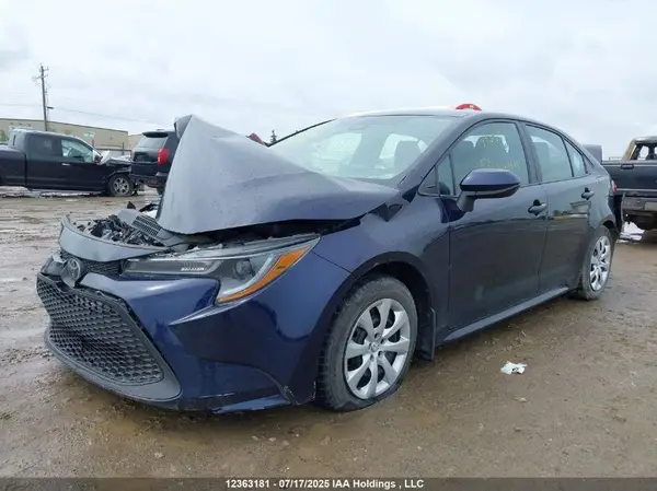 5YFBPMBE2NP355592 2022 TOYOTA COROLLA - Image 2