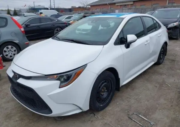 5YFBPMBE2NP380007 2022 TOYOTA COROLLA - Image 2
