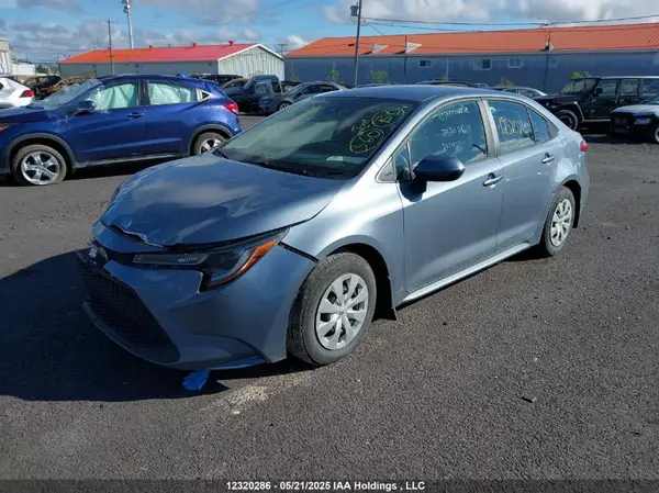 5YFBPMBE3NP271927 2022 TOYOTA COROLLA - Image 2