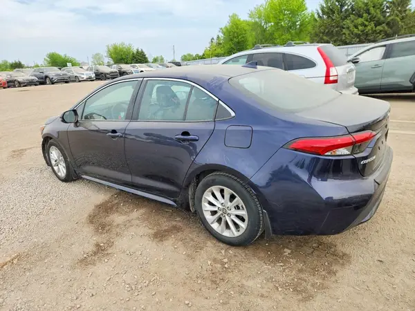 5YFBPMBE3NP283608 2022 TOYOTA COROLLA - Image 2