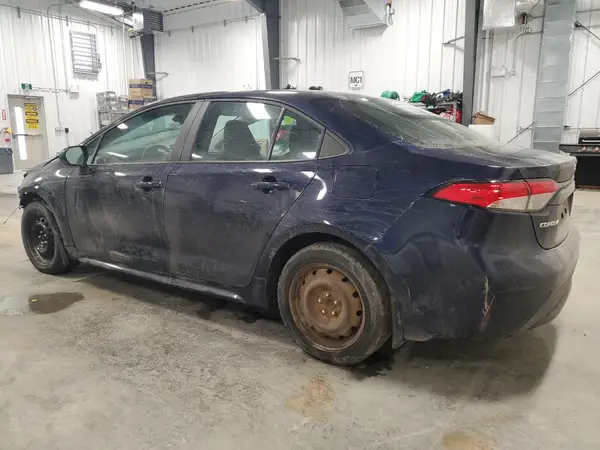 5YFBPMBE3NP348277 2022 TOYOTA COROLLA - Image 2