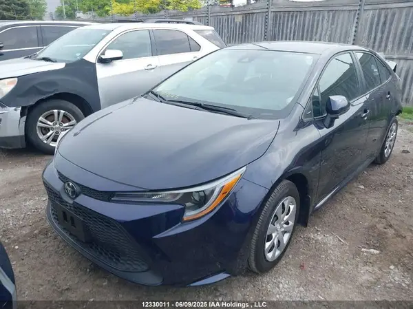 5YFBPMBE3NP351406 2022 TOYOTA COROLLA - Image 2