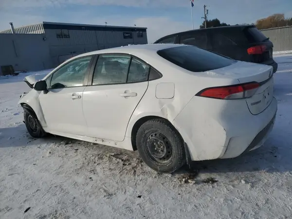 5YFBPMBE3NP352460 2022 TOYOTA COROLLA - Image 2