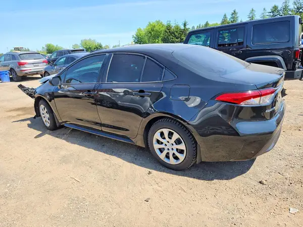 5YFBPMBE4MP154775 2021 TOYOTA COROLLA - Image 2