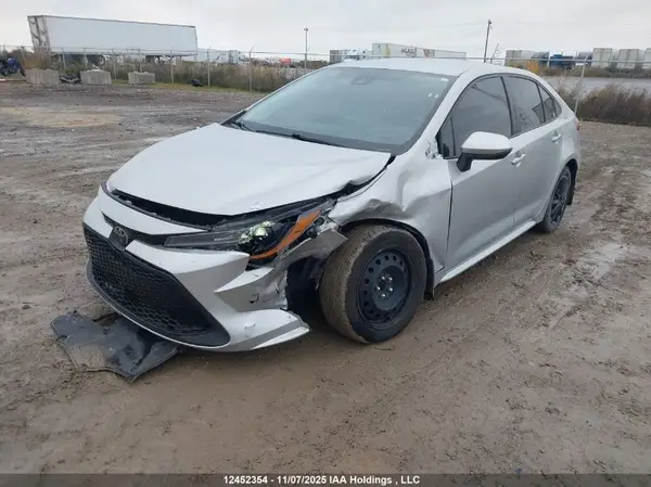 5YFBPMBE4MP239003 2021 TOYOTA COROLLA - Image 2