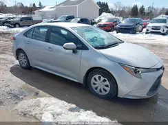 5YFBPMBE4NP304255 2022 TOYOTA COROLLA