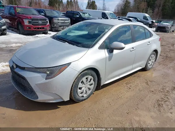 5YFBPMBE4NP304255 2022 TOYOTA COROLLA - Image 2