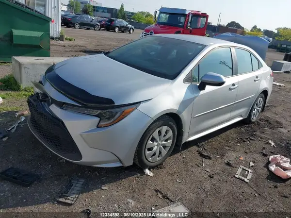 5YFBPMBE4NP306538 2022 TOYOTA COROLLA - Image 2