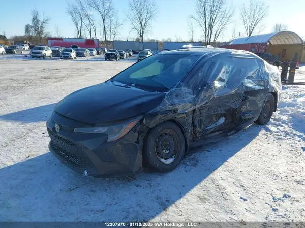 5YFBPMBE4NP325090 2022 TOYOTA COROLLA - Image 2