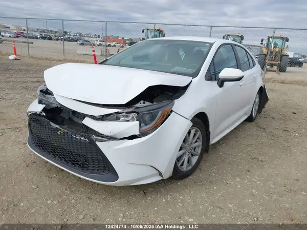 5YFBPMBE4NP335263 2022 TOYOTA COROLLA - Image 2