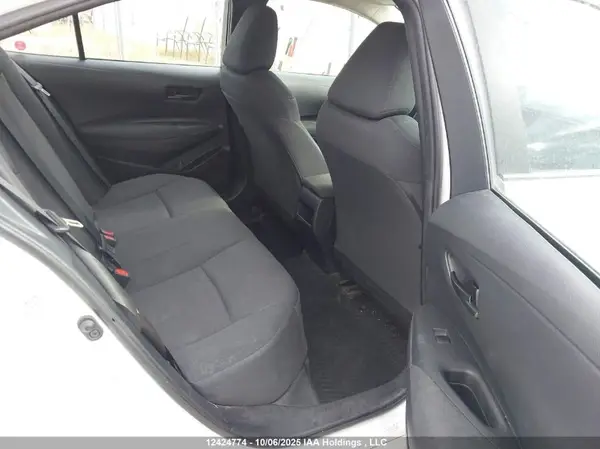 5YFBPMBE4NP335263 2022 TOYOTA COROLLA - Image 8